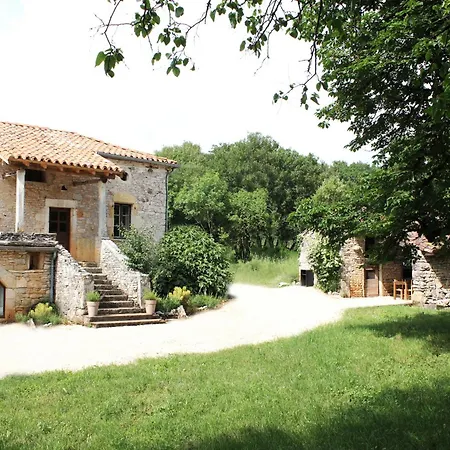 Ferienhaus Vestiges, Ancien Corps De Ferme Renove Selon L'esprit Wabi-sabi