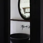 Vestiges, Ancien Corps De Ferme Renove Selon L'esprit Wabi-sabi
