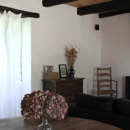 Vakantiehuis Vestiges, Ancien Corps De Ferme Renove Selon L'esprit Wabi-sabi