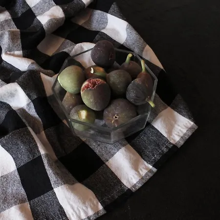 Vestiges, Ancien Corps De Ferme Rénové Selon L'esprit Wabi-sabi Hébergement de vacances Saint-Antonin