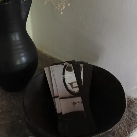 Vestiges, Ancien Corps De Ferme Renove Selon L'esprit Wabi-sabi